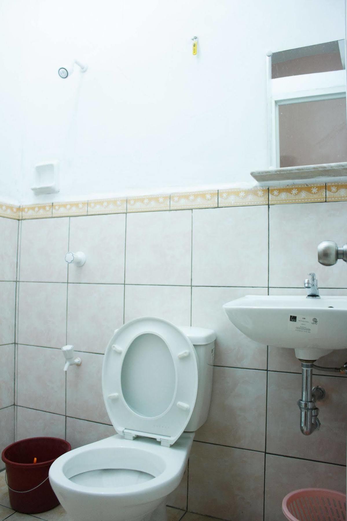 Gv Hotel - Borongan Экстерьер фото