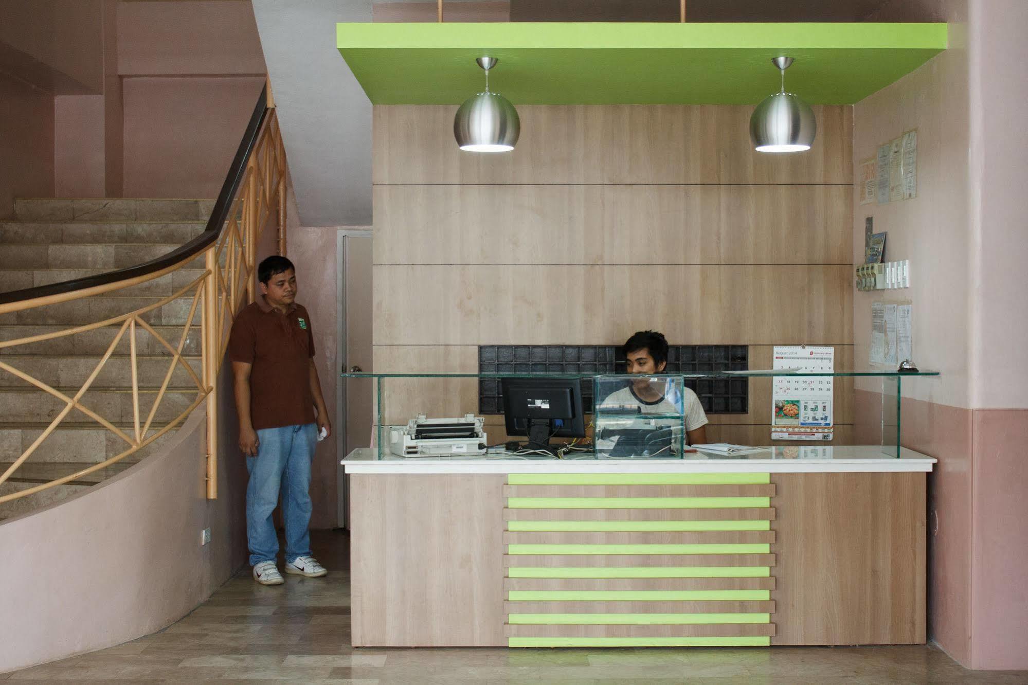 Gv Hotel - Borongan Экстерьер фото