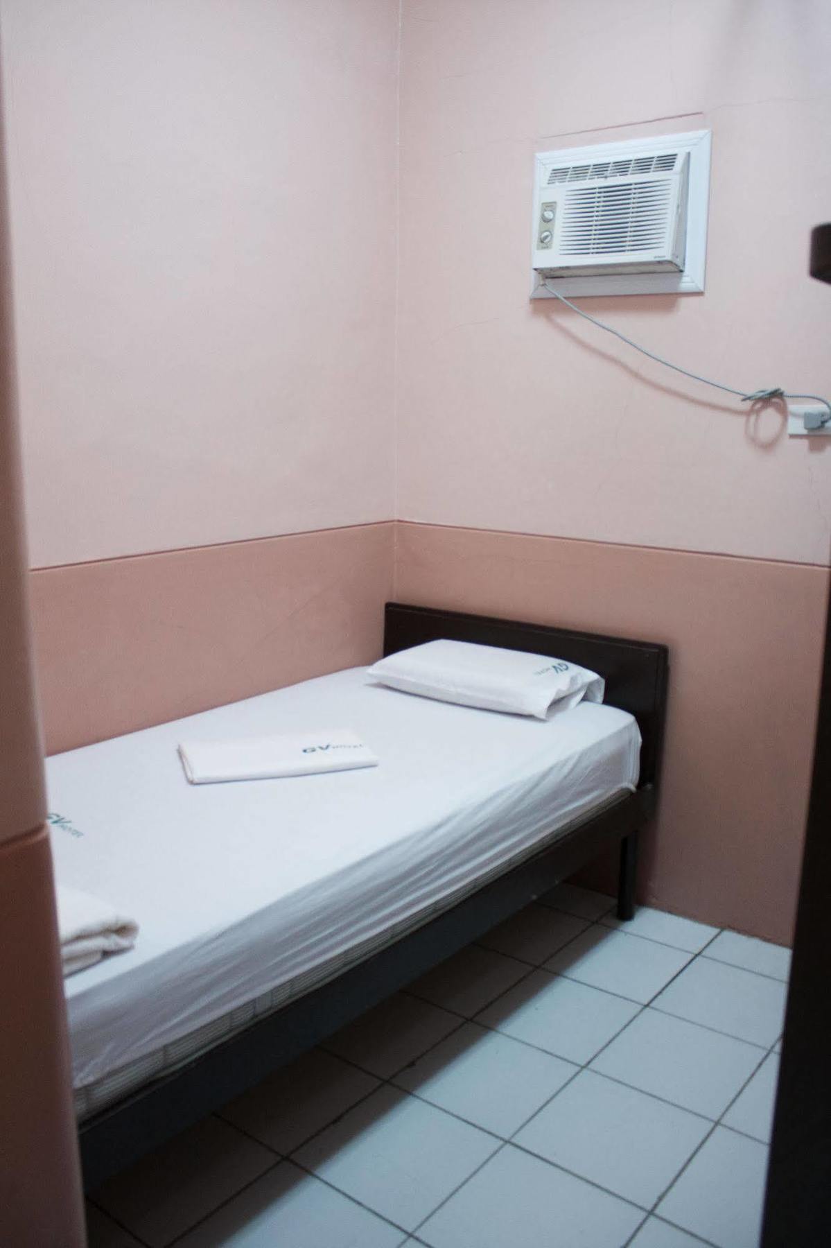 Gv Hotel - Borongan Экстерьер фото
