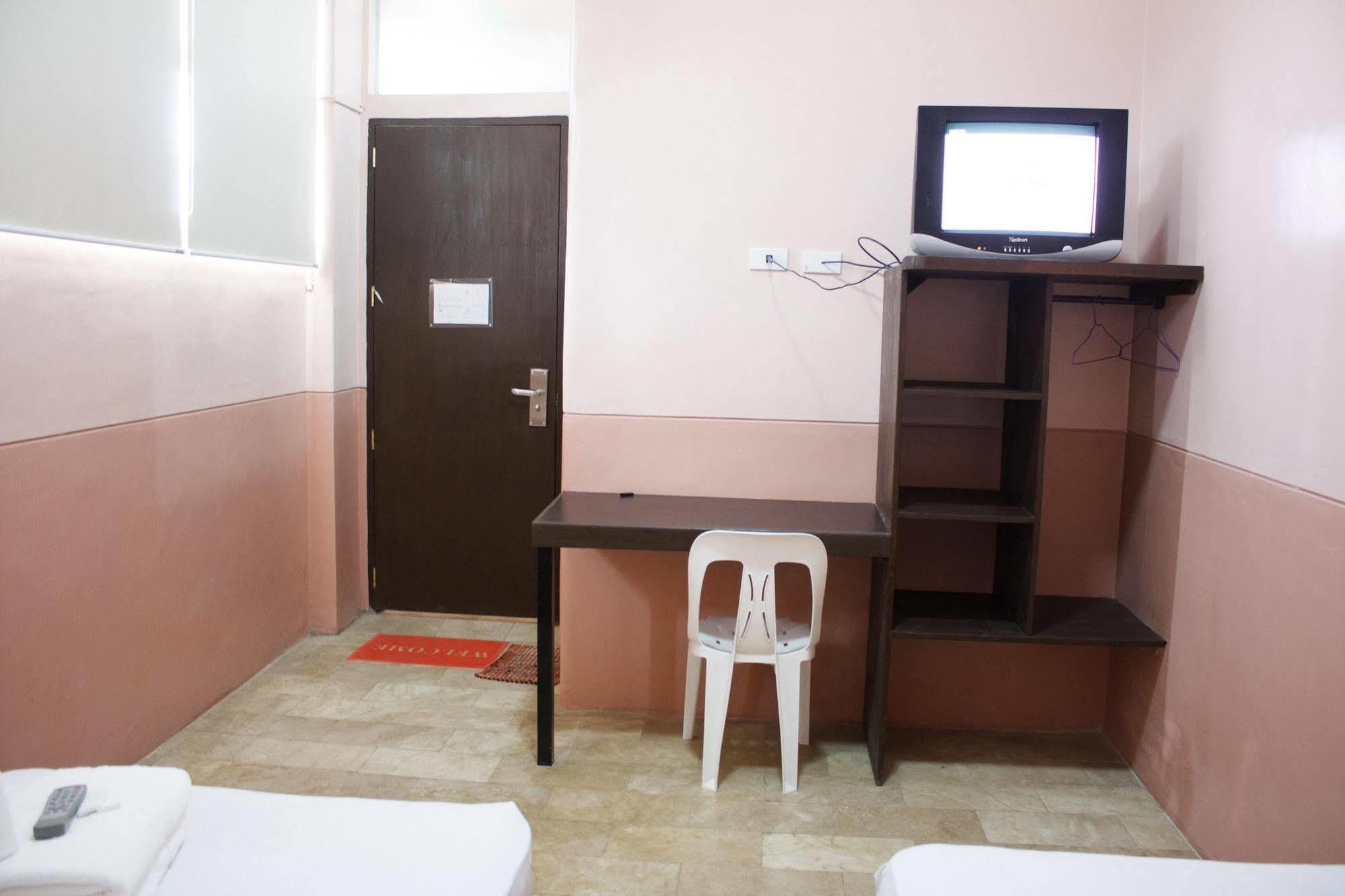 Gv Hotel - Borongan Экстерьер фото
